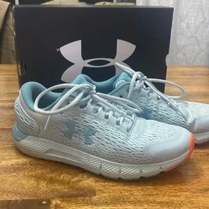 Under Armour Charged blue sneakers size 9